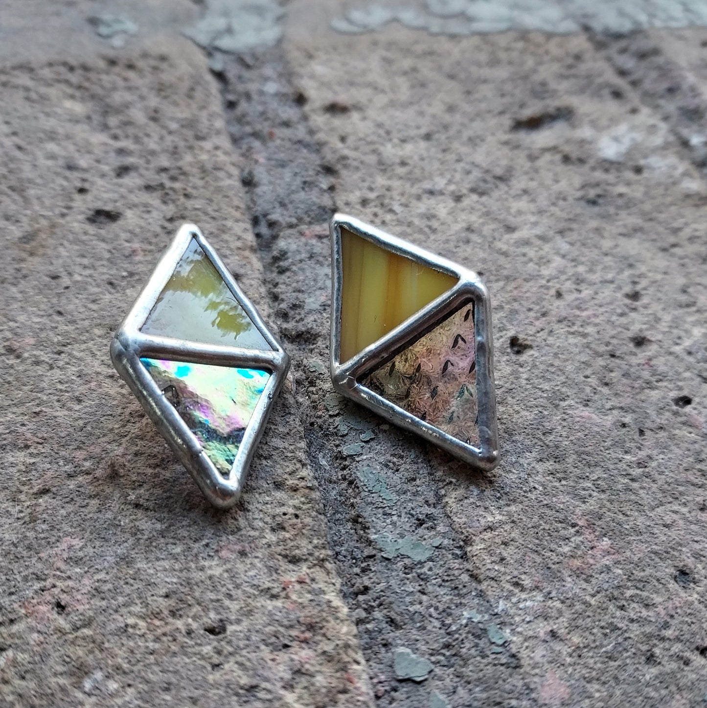 Post-Style Split Diamond Earrings